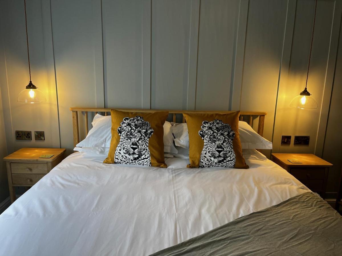 The Crown Pub And Hotel Manningtree Exteriér fotografie